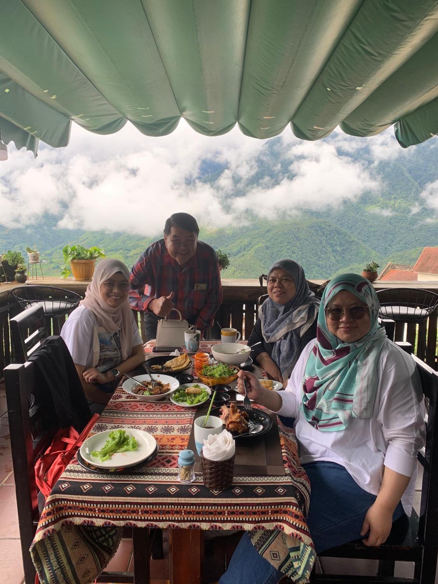 Daun Pisang Homestay And Restaurant Halal Food View Fanxipan Sa Pa Eksteriør bilde